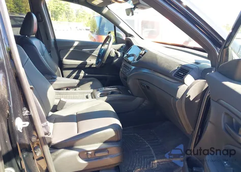 2023 Honda Passport Awd Ex-L z USA, uszkodzony, nr VIN 5FNYF8H54PB013071